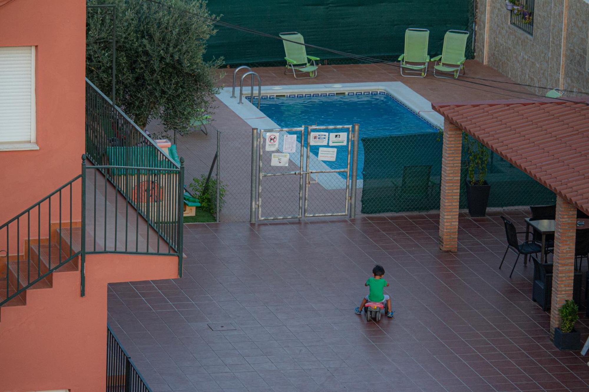 Apartamentos Turisticos Domus Aquae 메리다 외부 사진